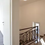 In With Wifi 隆加罗内
